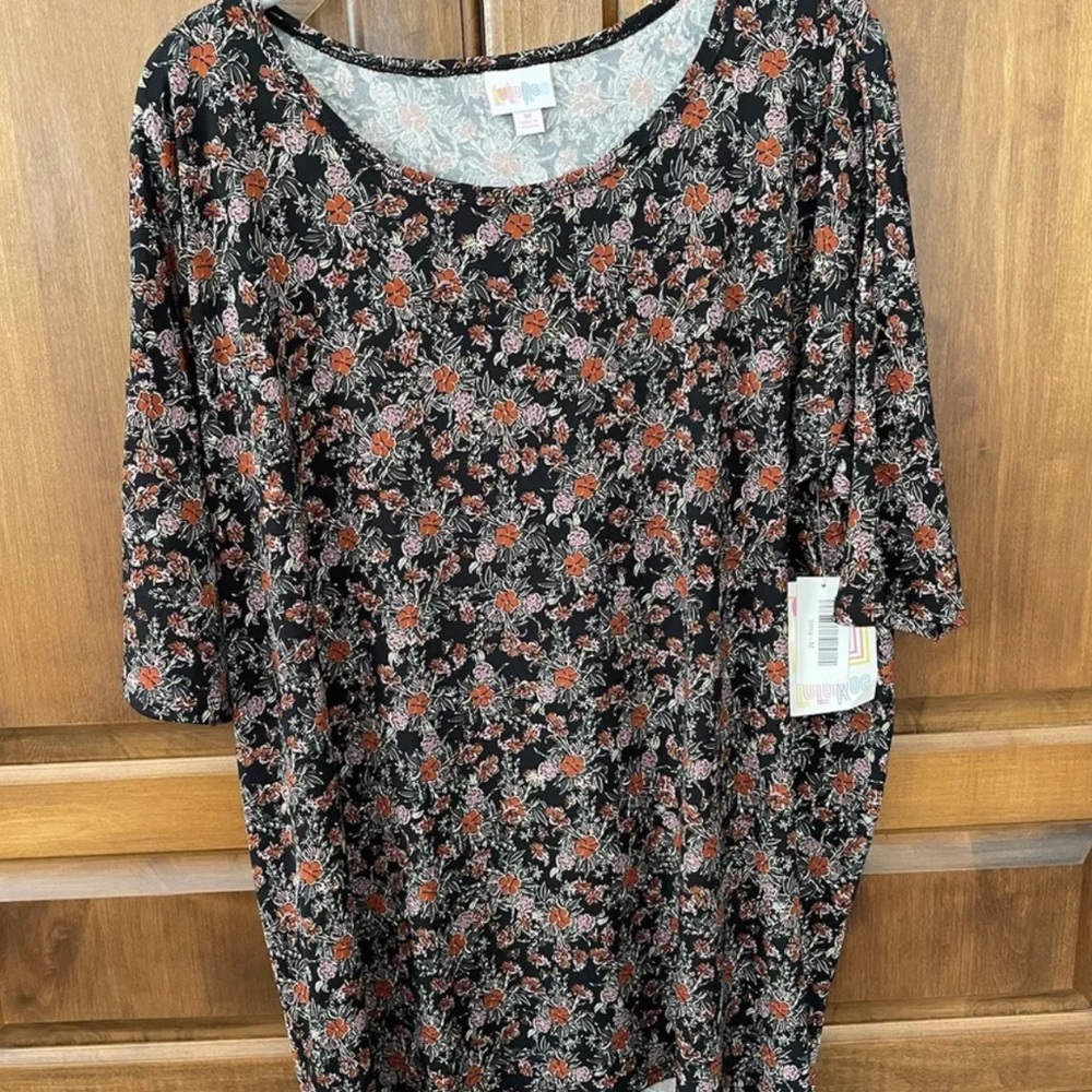 Women’s LuLaRoe M Irma